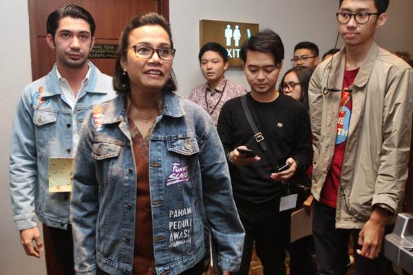  Penampilan Lain Sri Mulyani Saat Bertemu Kaum Milenial