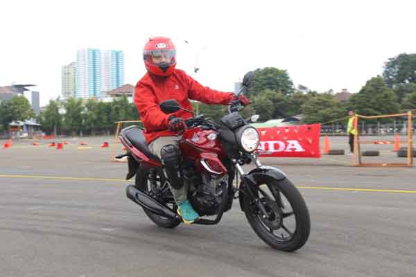  Sepeda Motor Dominasi Kecelakaan, Jarak Aman Gulirkan Festival Keselamatan