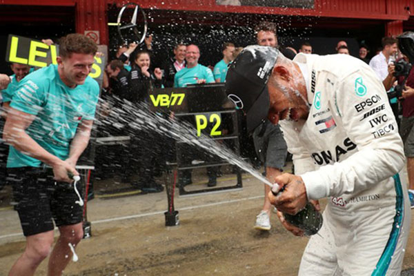  Lewis Hamilton Menangi F1 GP Spanyol