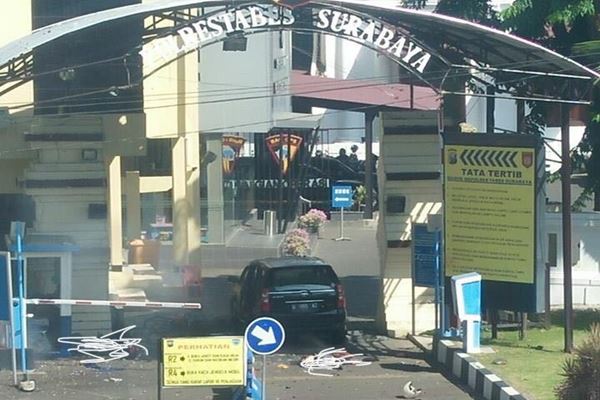  Bom Meledak di Markas Polrestabes Surabaya