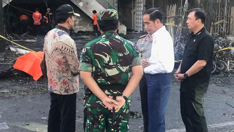  BOM MAPOLRESTABES SURABAYA: Jokowi Perintahkan Kapolri Tegas