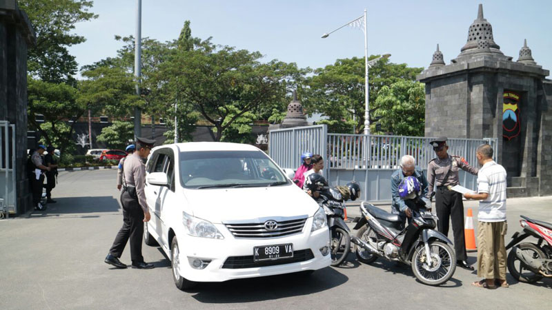  Teror Bom Surabaya: Markas Polda Jateng Dijaga Ketat, Status Siaga 1