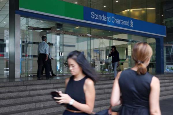  Laba Bersih Standard Chartered Melesat 3 Kali Lipat