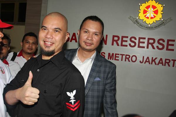  Ahmad Dhani Ingin Bikin Konser Amal untuk Korban Bom Surabaya