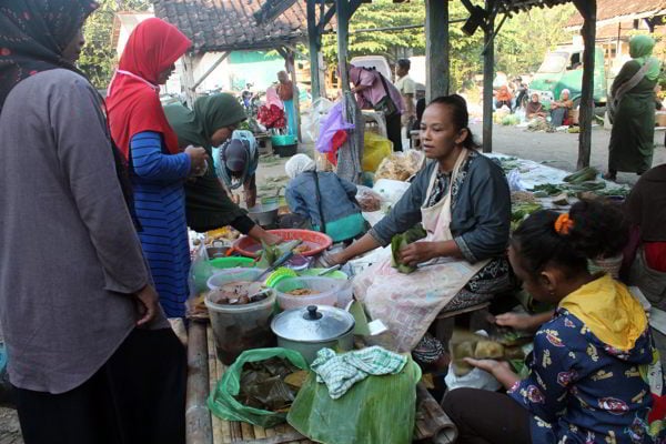  Anak 10 Tahun di Sragen Harus Banting Tulang Bantu Ibu