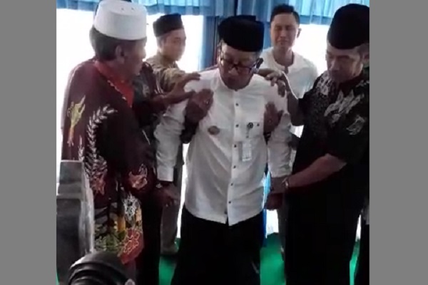  Video Plt Bupati Tegal Kesurupan Beredar, Pesannya Jaga Kerukunan