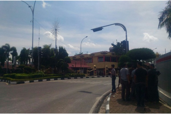  MAPOLDA RIAU DISERANG: Berikut Kesaksian Wartawan di Lokasi