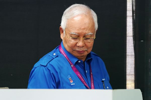  Setelah Dicegah ke Luar Negeri, Najib Harus Relakan Rumahnya Digeledah