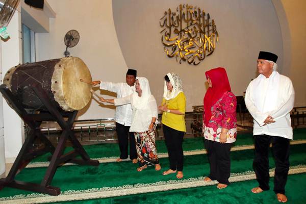  Bedug Hitting Ceremony Grand Sahid Jaya