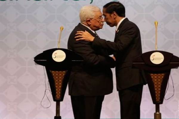  Presiden Palestina Dilarikan ke Rumah Sakit