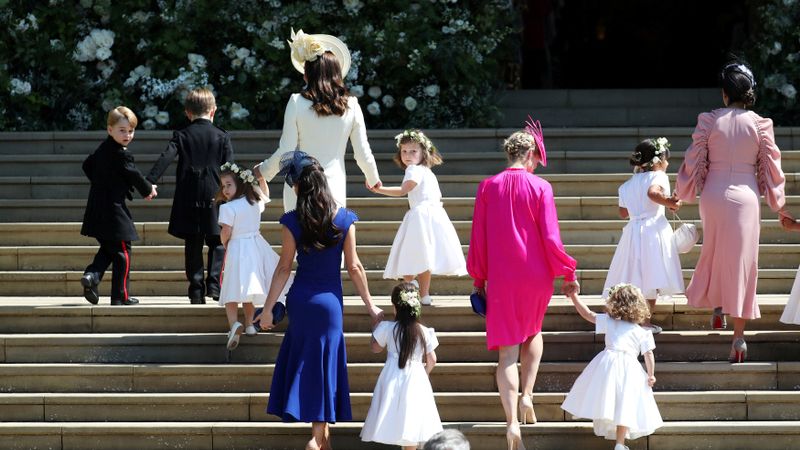  Ini Detail Pakaian \"Bridemaids\" dan \"Page Boys\" Pernikahan Harry-Meghan