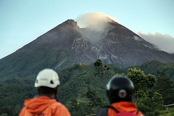  Gunung Merapi Berstatus Waspada