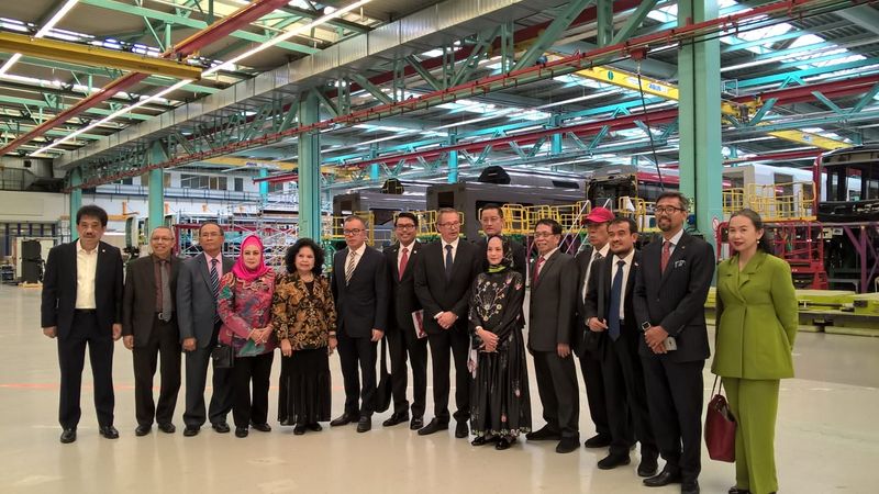  Siemens Mobility Berminat Terlibat dalam Proyek Transportasi Publik di Indonesia