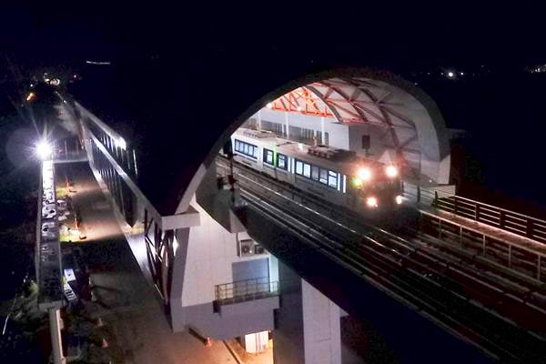  Uji Coba Tahap Awal LRT Palembang Lancar