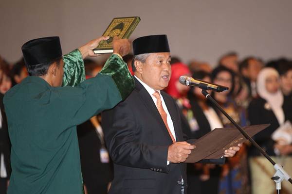  DPR Minta Gubernur BI Perkuat Nilai Tukar Rupiah