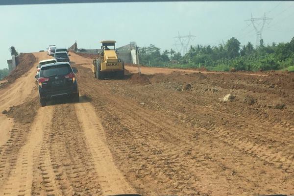  Mudik 2018 : Masih Banyak Jalan Tanah Merah di Pemalang-Batang