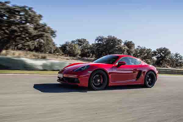  Porsche Bawa 718 Cayman GTS ke Indonesia
