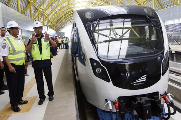  Uji Coba LRT Palembang