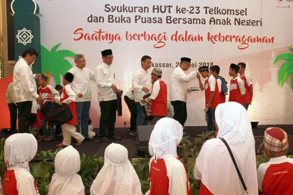  Syukuran HUT Ke-23 Telkomsel