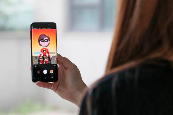  The Incredibles Jadi Emoji di Samsung Galaxy S9