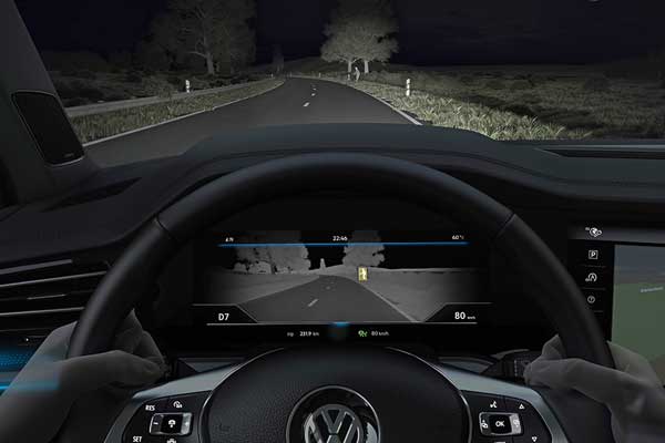  Inovasi VW Touareg Baru: Night Vision Bikin Aman Saat Mengemudi Dalam Gelap