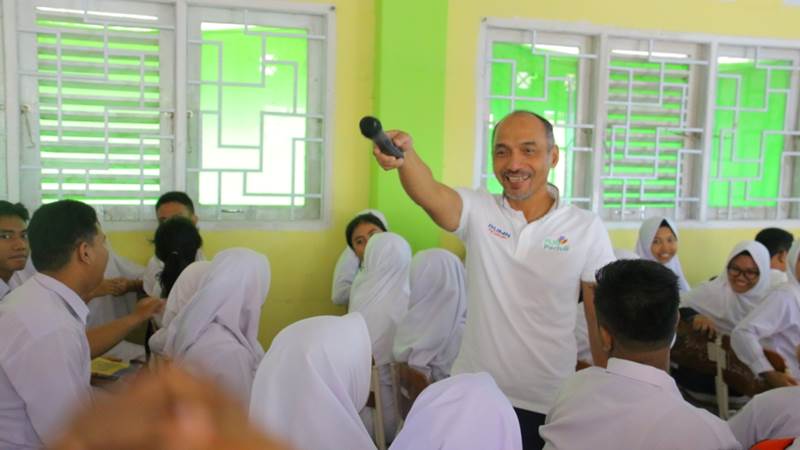  PLN Mengajar Pancarkan Antusiasme di Sekolah Perbatasan