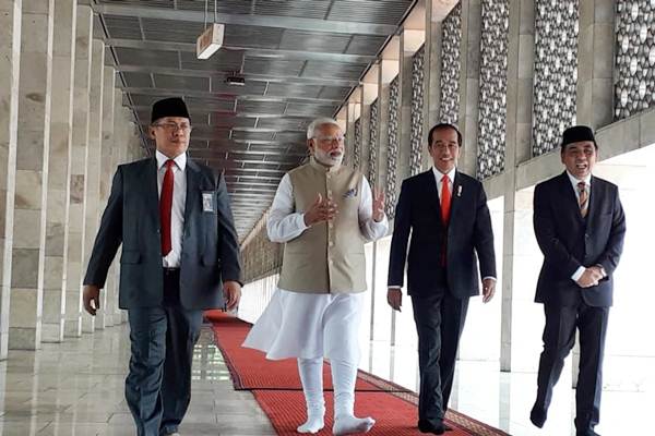  Jokowi Undang Investor India Lirik Infrastruktur & Farmasi