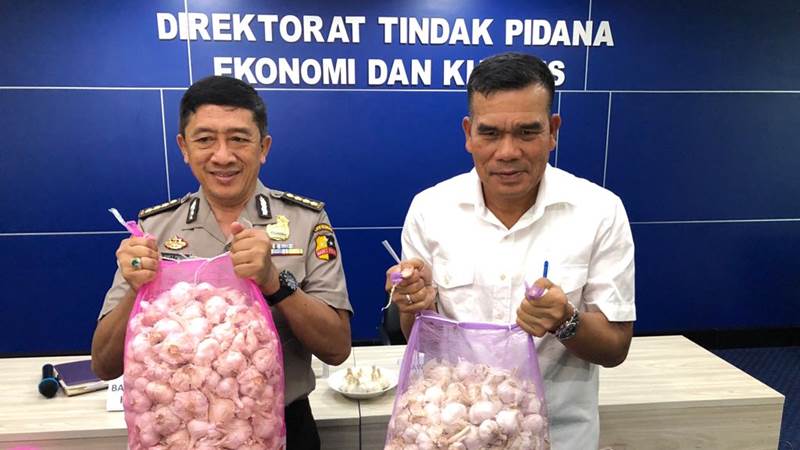  Bareskrim Gagalkan Penyelundupan 300 Ton Bawang Ilegal ke Indonesia