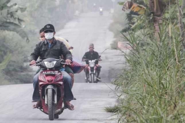  Merapi Meletus, Warga Desa Tlogolele Mengungsi