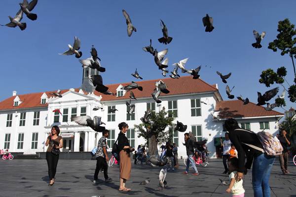  Berwisata ke Kota Tua