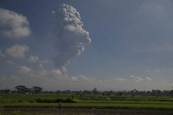  Dampak Erupsi Merapi: Adisoemarmo Sudah Dibuka, A.Yani Masih Tunggu Pembersihan