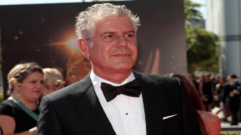  Koki Pesohor AS Anthony Bourdain Gantung Diri