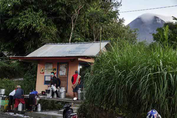  Warga Lereng Merapi Pilih Bertahan Menjelang Lebaran