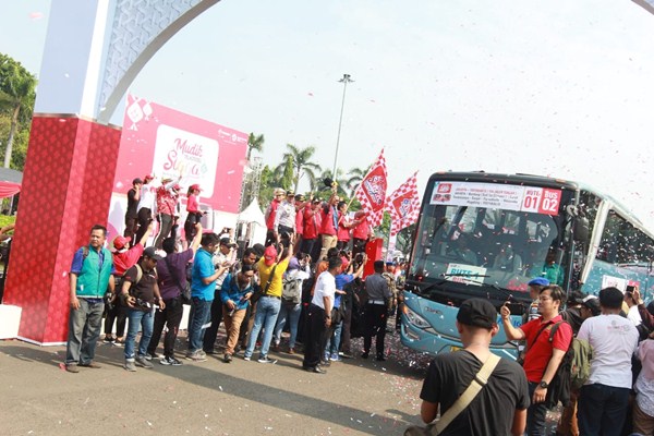  Telkomsel Berangkatkan 1.940 Peserta Mudik Bareng Jalur Darat, Udara & Laut