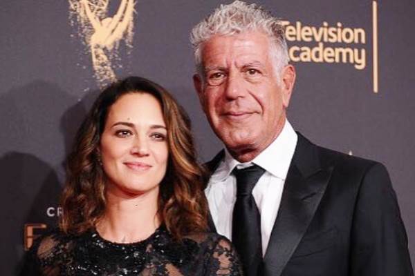  Anthony Bourdain Pacari Aktris “XXX” Asia Argento Sebelum Bunuh Diri