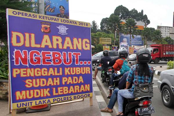 Ada Spanduk Peringatan Unik Buat Pemudik di Bogor
