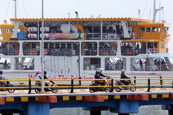  Penyeberangan Ferry, Pemudik Diimbau Berangkat Pagi atau Sore Hari