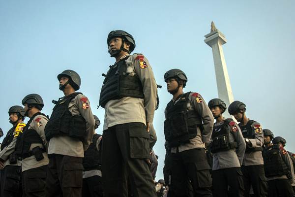  Malam Takbir, Polisi Alihkan Arus Lalu Lintas di Monas