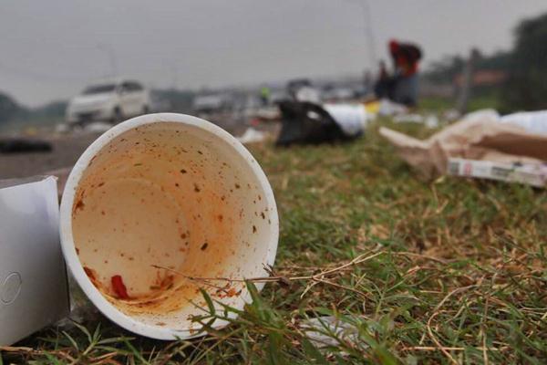  MUDIK LEBARAN 2018: Menteri Siti Nurbaya Canangkan Patroli Sampah di Jalur Mudik