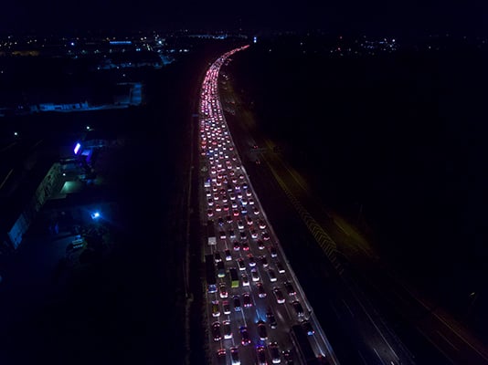  KEMACETAN TOL CIKAMPEK