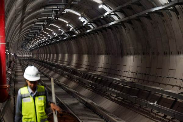  SKEMA PENTARIFAN MODA MASSAL : MRT Jakarta Matangkan Tarif Berbasis Jarak