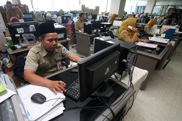  Kementerian PANRB Pantau Ketat Hari Pertama Masuk Kerja