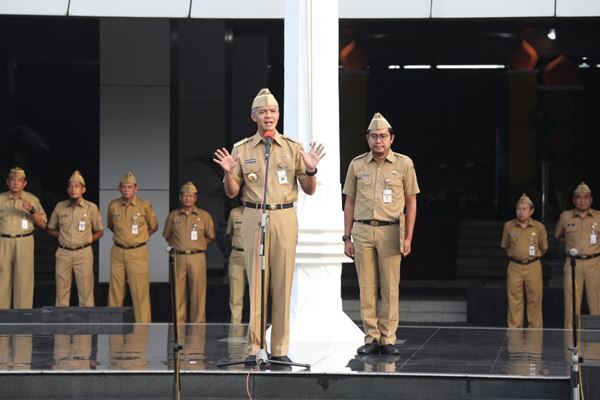  PILGUB JATENG 2018: Ganjar Minta PNS Netral