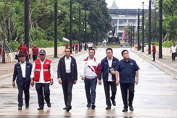  Presiden Jokowi Tinjau Kompleks Gelora Bung Karno