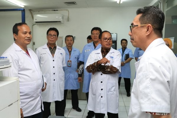  Pimpinan BUMN Kunjungi Laboratorium Sucofindo