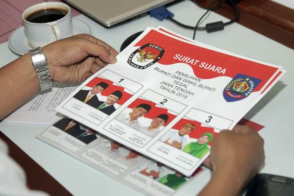  PILGUB KALBAR 2018: KPU Singkawang Musnahkan Surat Suara Rusak