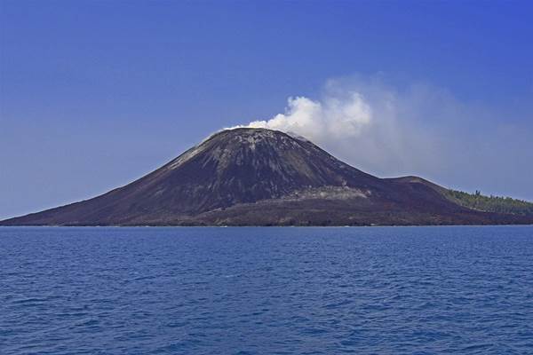  Gunung Anak Krakatau Erupsi, Nakhoda Diminta Waspada