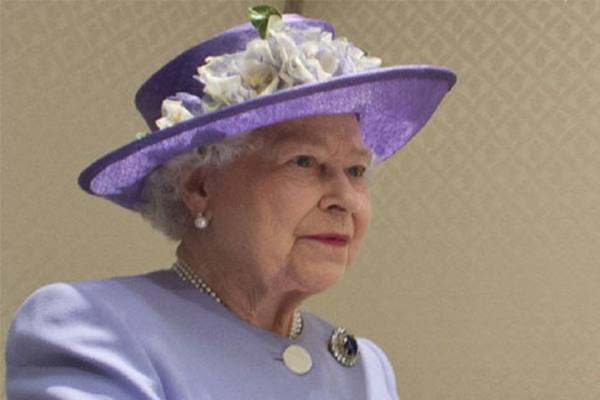  Ayah Meghan Markle Sindir Ratu Elizabeth 