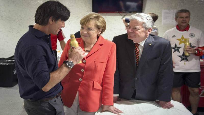  PIALA DUNIA 2018: Joachim Loew dan Angela Merkel, Senasib?