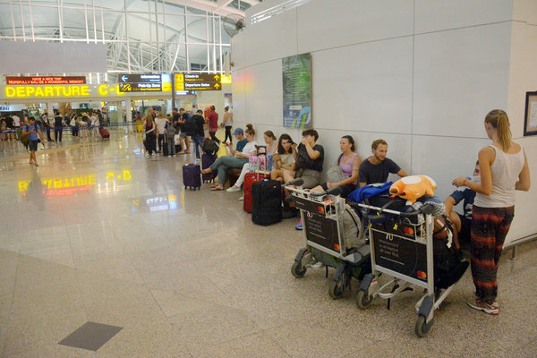  NORMALISASI PENERBANGAN, Bandara Ngurah Rai Beroperasi 24 Jam